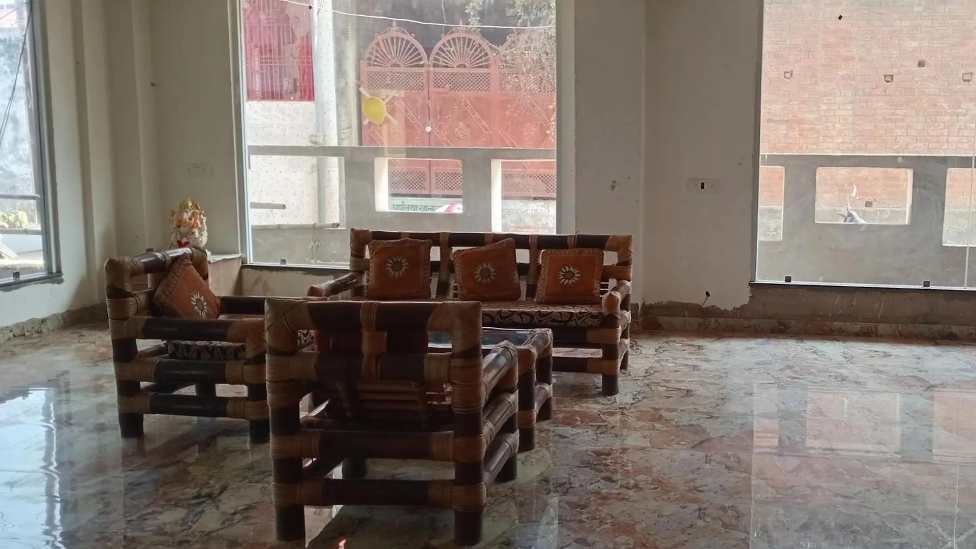 Hotel Srijan Grand Varanasi India